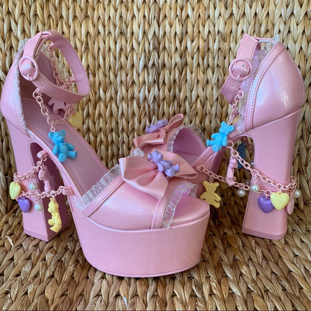 New Sugar Thrillz x Dolls Kill Loving Revelation Platform Heels
